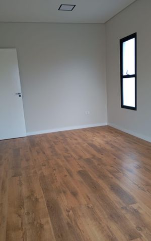 Casa de condomínio à venda com 150m², 3 quartos e 2 vagas Casa de condomínio à venda com 150m², 3 quartos e 2 vagasQuarto