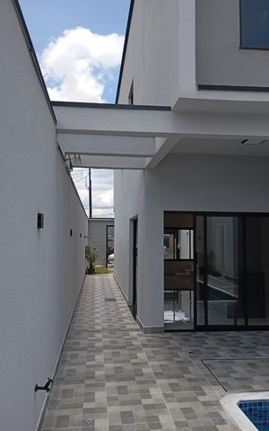 Casa de condomínio à venda com 150m², 3 quartos e 2 vagas Casa de condomínio à venda com 150m², 3 quartos e 2 vagasÁrea externa