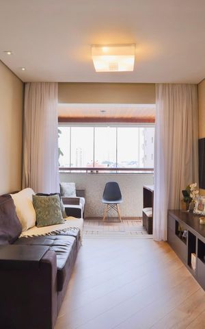 Apartamento à venda com 90m², 4 quartos e 2 vagas Apartamento à venda com 90m², 4 quartos e 2 vagasSala