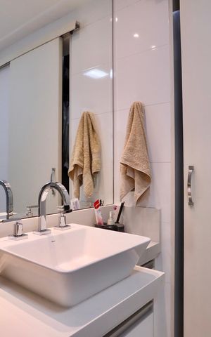 Apartamento à venda com 90m², 4 quartos e 2 vagas Apartamento à venda com 90m², 4 quartos e 2 vagasBanheiro do Quarto 1
