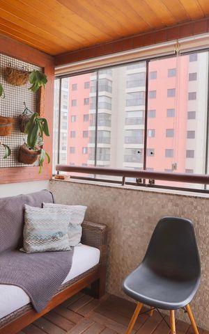 Apartamento à venda com 90m², 4 quartos e 2 vagas Apartamento à venda com 90m², 4 quartos e 2 vagasSacada