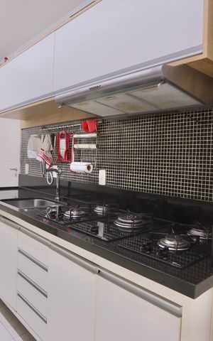 Apartamento à venda com 90m², 4 quartos e 2 vagas Apartamento à venda com 90m², 4 quartos e 2 vagasCozinha