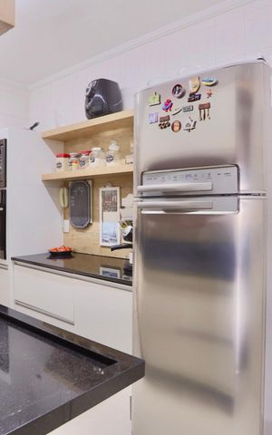 Apartamento à venda com 90m², 4 quartos e 2 vagas Apartamento à venda com 90m², 4 quartos e 2 vagasCozinha