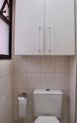 Apartamento à venda com 90m², 4 quartos e 2 vagas Apartamento à venda com 90m², 4 quartos e 2 vagasBanheiro de serviço