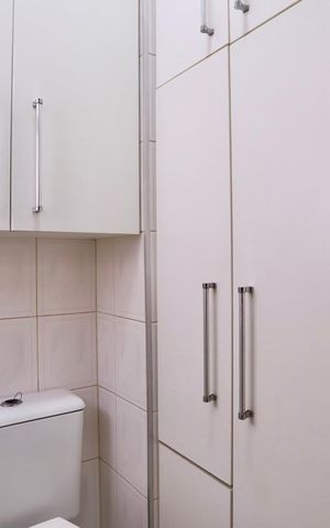 Apartamento à venda com 90m², 4 quartos e 2 vagas Apartamento à venda com 90m², 4 quartos e 2 vagasBanheiro de serviço