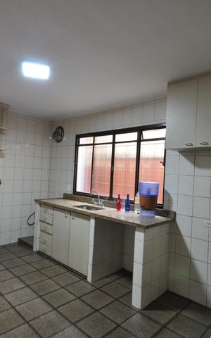 Casa à venda com 150m², 3 quartos e 3 vagasCozinha