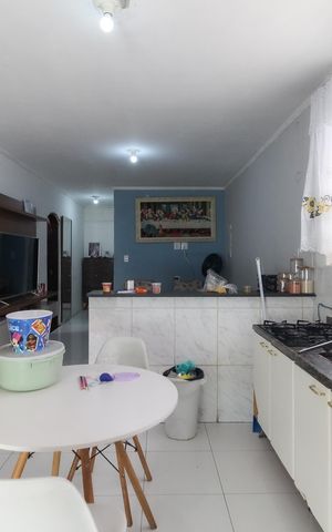 Casa à venda com 120m², 4 quartos e 2 vagas Casa à venda com 120m², 4 quartos e 2 vagasCozinha Casa 2
