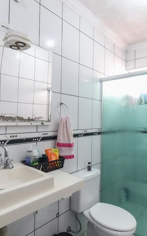 Casa à venda com 120m², 4 quartos e 2 vagas Casa à venda com 120m², 4 quartos e 2 vagasBanheiro da Suíte