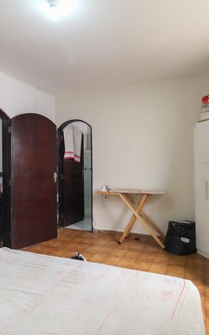 Casa à venda com 120m², 4 quartos e 2 vagas Casa à venda com 120m², 4 quartos e 2 vagasQuarto 2 - Suíte