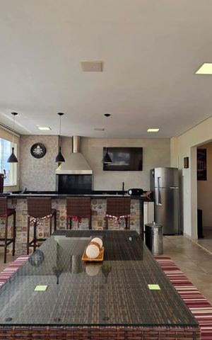 Apartamento à venda com 247m², 3 quartos e 3 vagas Apartamento à venda com 247m², 3 quartos e 3 vagasÁrea Comum - Churraqueira