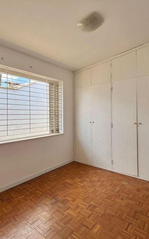 Casa à venda com 197m², 3 quartos e 5 vagas Casa à venda com 197m², 3 quartos e 5 vagasQuarto 1