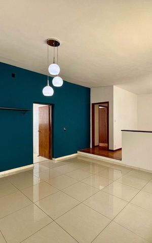 Casa à venda com 197m², 3 quartos e 5 vagas Casa à venda com 197m², 3 quartos e 5 vagasSala