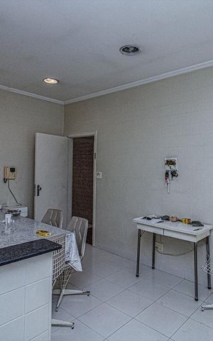 Casa para alugar com 330m², 4 quartos e 4 vagas Casa para alugar com 330m², 4 quartos e 4 vagascozinha_4