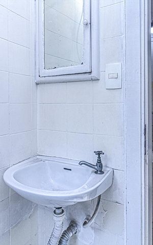 Casa para alugar com 330m², 4 quartos e 4 vagas Casa para alugar com 330m², 4 quartos e 4 vagasbanheiro na área de serviço_3