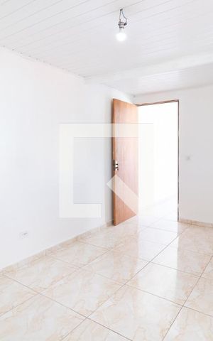 Casa à venda com 200m², 4 quartos e 2 vagas Casa à venda com 200m², 4 quartos e 2 vagasCasa 3