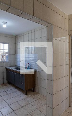 Casa à venda com 200m², 4 quartos e 2 vagas Casa à venda com 200m², 4 quartos e 2 vagasCasa 1