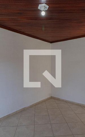 Casa à venda com 200m², 4 quartos e 2 vagas Casa à venda com 200m², 4 quartos e 2 vagasCasa 1