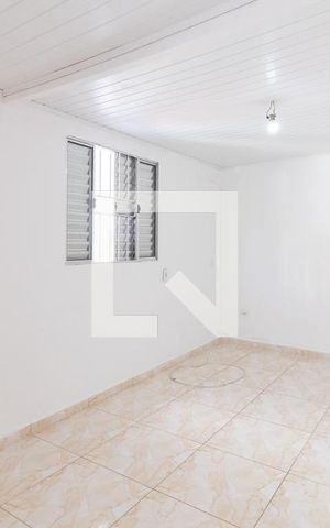 Casa à venda com 200m², 4 quartos e 2 vagas Casa à venda com 200m², 4 quartos e 2 vagasCasa 3