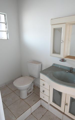 Casa para alugar com 280m², 4 quartos e 3 vagasBanheiro de serviço