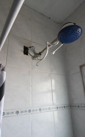 Casa para alugar com 280m², 4 quartos e 3 vagasBanheiro Escritório 