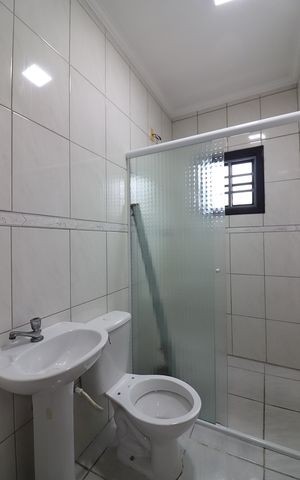 Casa para alugar com 100m², 3 quartos e 2 vagasQuarto 1 - Suíte Banheiro 