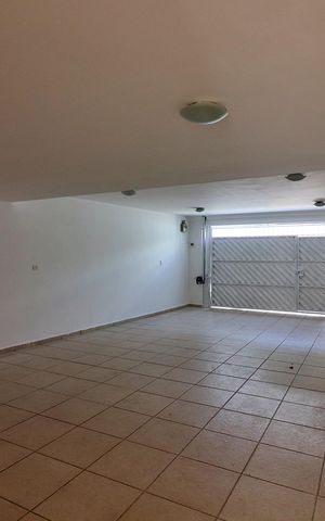 Casa à venda com 247m², 4 quartos e 4 vagasGaragem