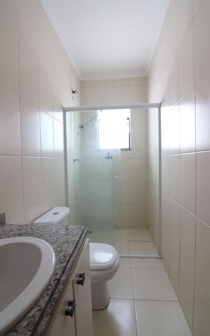 Casa à venda com 247m², 4 quartos e 4 vagasBanheiro Social