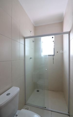 Casa à venda com 247m², 4 quartos e 4 vagasQuarto 2 - Suíte Banheiro 