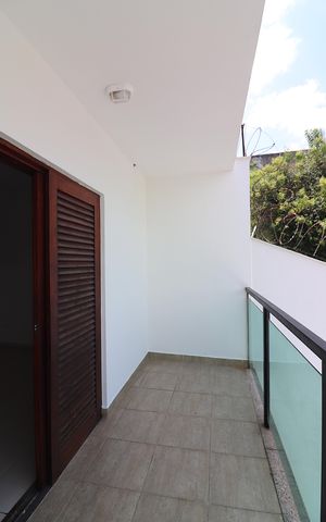 Casa à venda com 247m², 4 quartos e 4 vagasQuarto 1 - Suíte Sacada 