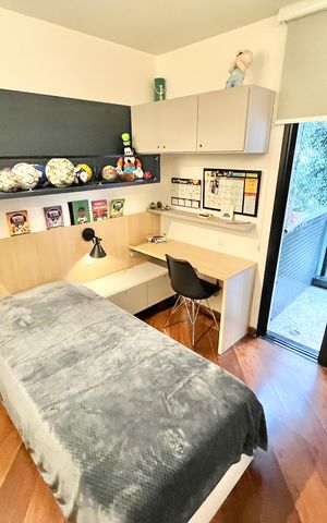 Apartamento à venda com 213m², 4 quartos e 3 vagas Apartamento à venda com 213m², 4 quartos e 3 vagasSuíte
