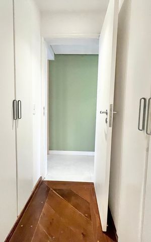 Apartamento à venda com 213m², 4 quartos e 3 vagas Apartamento à venda com 213m², 4 quartos e 3 vagasCorredor