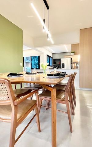 Apartamento à venda com 213m², 4 quartos e 3 vagas Apartamento à venda com 213m², 4 quartos e 3 vagasSala