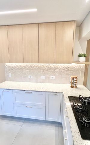 Apartamento à venda com 213m², 4 quartos e 3 vagas Apartamento à venda com 213m², 4 quartos e 3 vagasCozinha