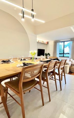Apartamento à venda com 213m², 4 quartos e 3 vagas Apartamento à venda com 213m², 4 quartos e 3 vagasSala