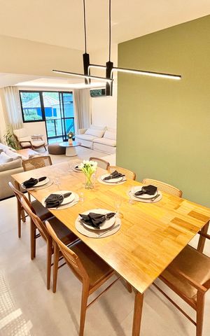 Apartamento à venda com 213m², 4 quartos e 3 vagas Apartamento à venda com 213m², 4 quartos e 3 vagasSala