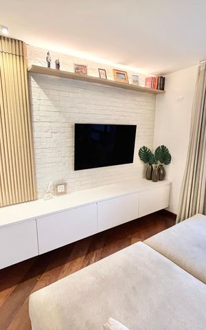 Apartamento à venda com 213m², 4 quartos e 3 vagas Apartamento à venda com 213m², 4 quartos e 3 vagasSala