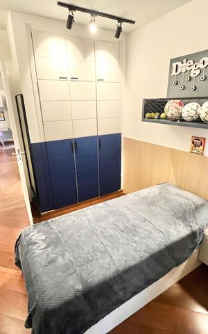 Apartamento à venda com 213m², 4 quartos e 3 vagas Apartamento à venda com 213m², 4 quartos e 3 vagasSuíte