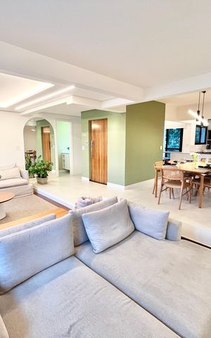 Apartamento à venda com 213m², 4 quartos e 3 vagas Apartamento à venda com 213m², 4 quartos e 3 vagasSala