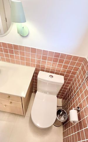 Apartamento à venda com 213m², 4 quartos e 3 vagas Apartamento à venda com 213m², 4 quartos e 3 vagasBanheiro Social