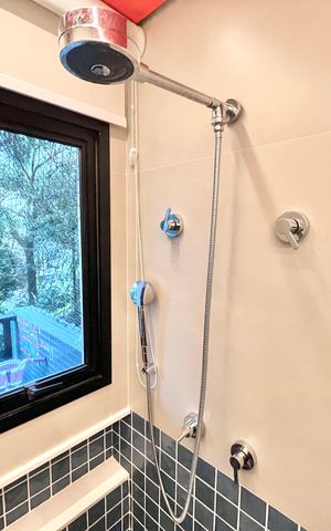 Apartamento à venda com 213m², 4 quartos e 3 vagas Apartamento à venda com 213m², 4 quartos e 3 vagasBanheiro da Suíte 3