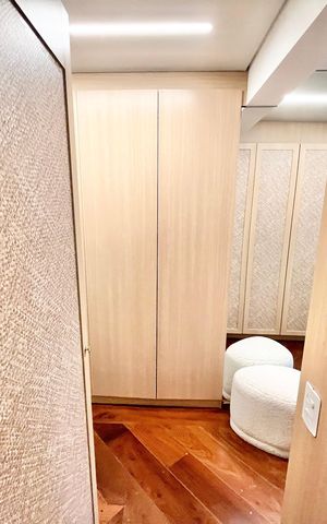 Apartamento à venda com 213m², 4 quartos e 3 vagas Apartamento à venda com 213m², 4 quartos e 3 vagasSuíte 2