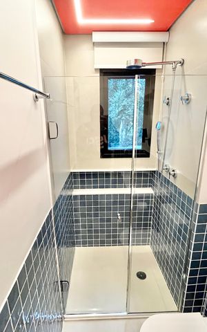 Apartamento à venda com 213m², 4 quartos e 3 vagas Apartamento à venda com 213m², 4 quartos e 3 vagasBanheiro da Suíte 3