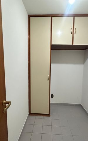Apartamento para alugar com 285m², 3 quartos e 4 vagas Apartamento para alugar com 285m², 3 quartos e 4 vagasQuarto de Serviço