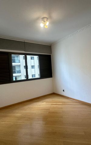 Apartamento para alugar com 285m², 3 quartos e 4 vagas Apartamento para alugar com 285m², 3 quartos e 4 vagasQuarto