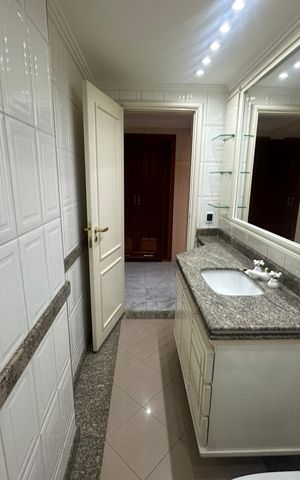 Apartamento para alugar com 285m², 3 quartos e 4 vagas Apartamento para alugar com 285m², 3 quartos e 4 vagasBanheiro