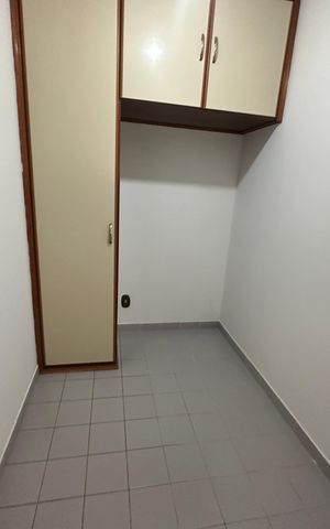 Apartamento para alugar com 285m², 3 quartos e 4 vagas Apartamento para alugar com 285m², 3 quartos e 4 vagasQuarto de Serviço