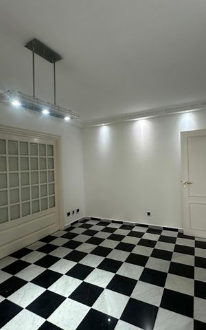Apartamento para alugar com 285m², 3 quartos e 4 vagas Apartamento para alugar com 285m², 3 quartos e 4 vagasSala de Jantar