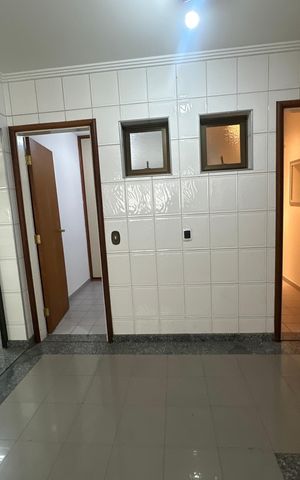 Apartamento para alugar com 285m², 3 quartos e 4 vagas Apartamento para alugar com 285m², 3 quartos e 4 vagasÁrea de Serviço