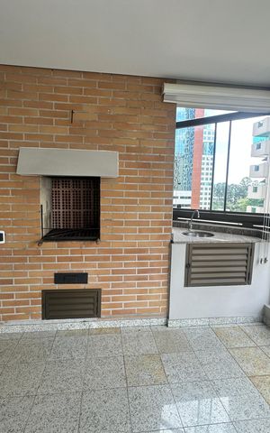 Apartamento para alugar com 285m², 3 quartos e 4 vagas Apartamento para alugar com 285m², 3 quartos e 4 vagasChurrasqueira