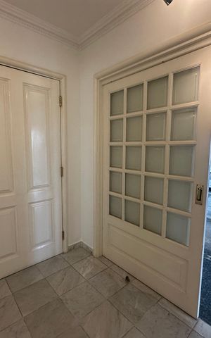 Apartamento para alugar com 285m², 3 quartos e 4 vagas Apartamento para alugar com 285m², 3 quartos e 4 vagasHall de entrada